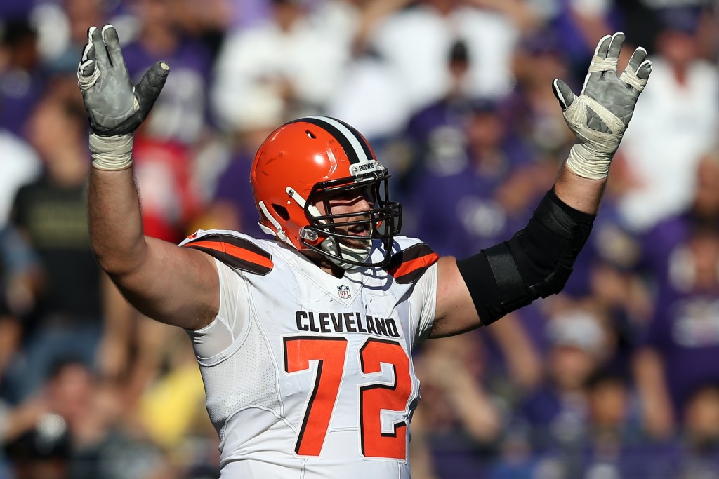 BALTIMORE, MD - OCTOBER 11: Tackle Mitchell Schwartz #72 of the Cleveland Browns celebrates after a fourth quarter touchdown during a game against the Baltimore Ravens at M&T Bank Stadium on October 11, 2015 in Baltimore, Maryland. (Photo by Patrick Smith/Getty Images)