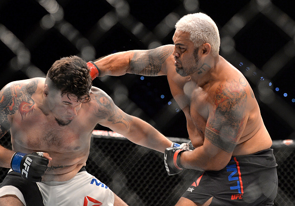 BRISBANE, AUSTRALIA - MARCH 20:  Mark Hunt delivers the knock out punch against Frank Mir during their UFC Heavyweight Bout at UFC Brisbane on March 20, 2016 in Brisbane, Australia.  (Photo by Bradley Kanaris/Getty Images)