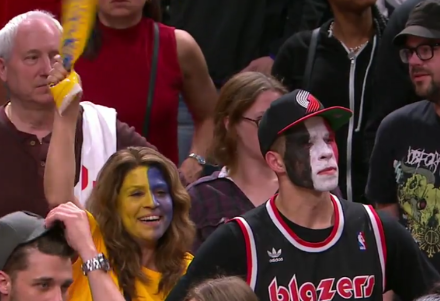Warriors fan Blazers fan face paint