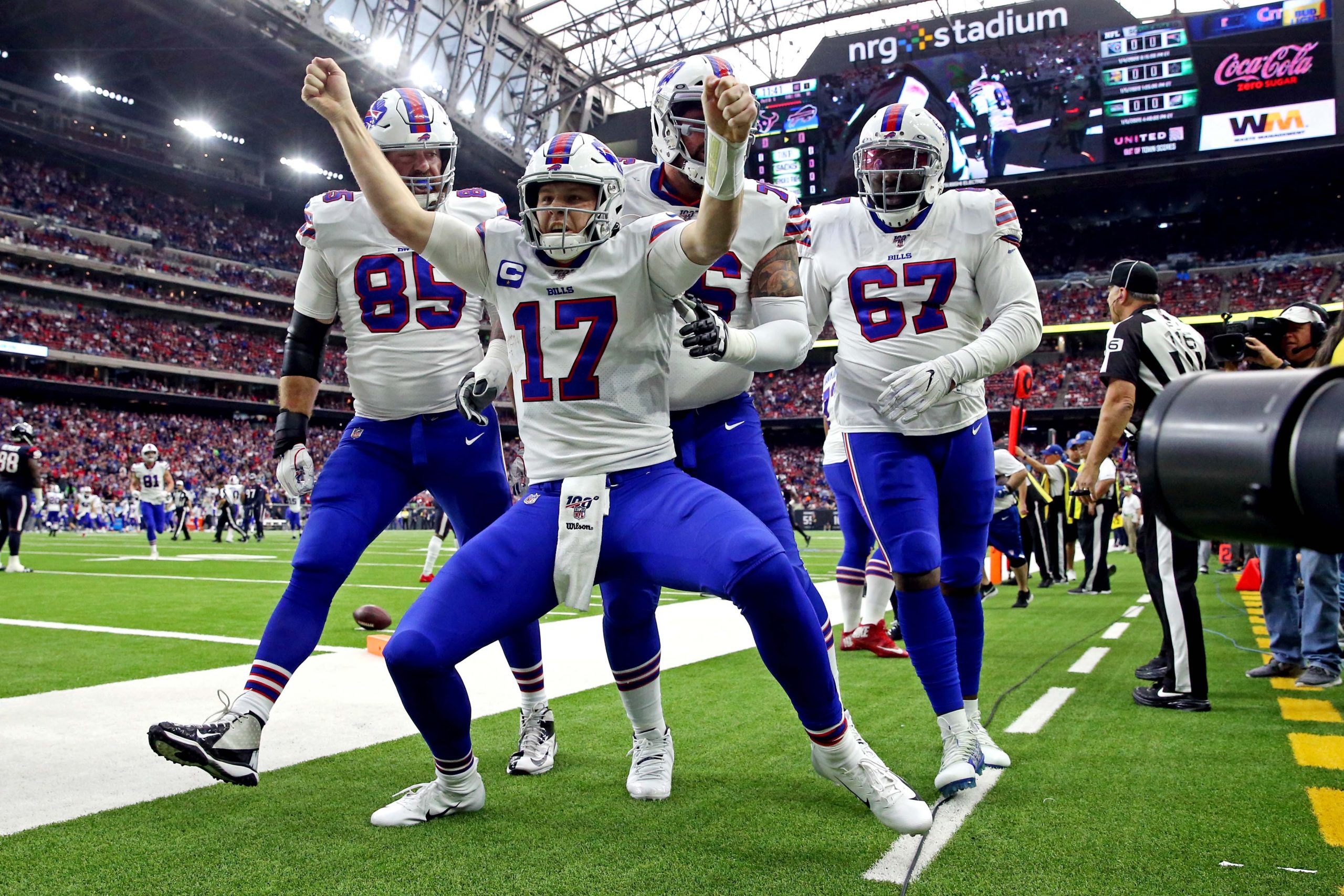 Bills' Josh Allen scrambles for 40 yards, catches ...