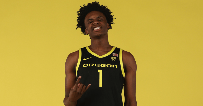 Mookie Cook in an Oregon jersey.