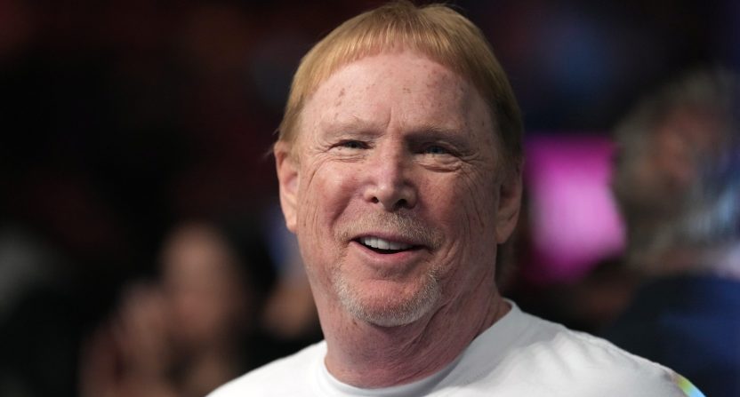 Raiders owner Mark Davis was spotted by NBC cameras crushing wings on Thursday's Hall of Fame Game, causing a ton of reactions on Twitter.