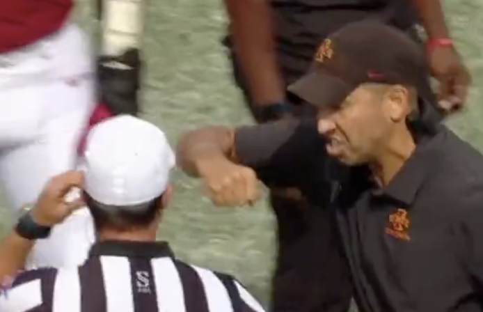 College football world reacts as coach absolutely screams at ref