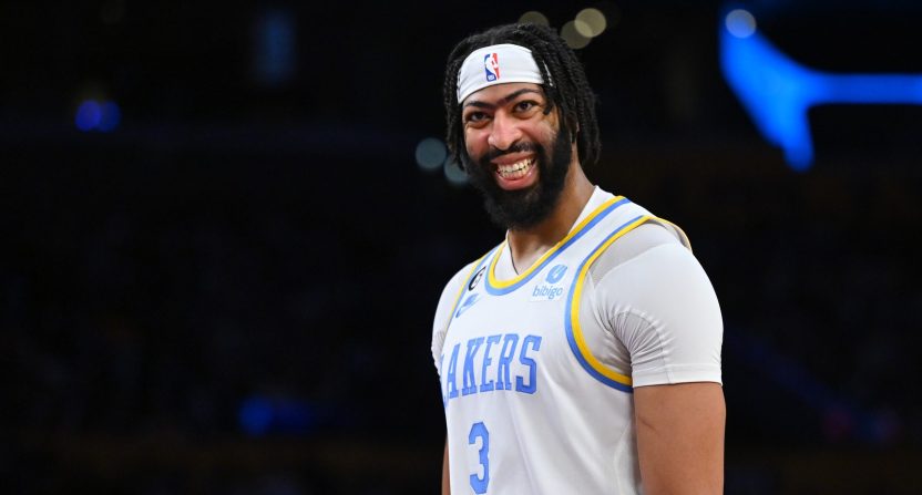 Anthony Davis and the Lakers won their first game on Sunday night