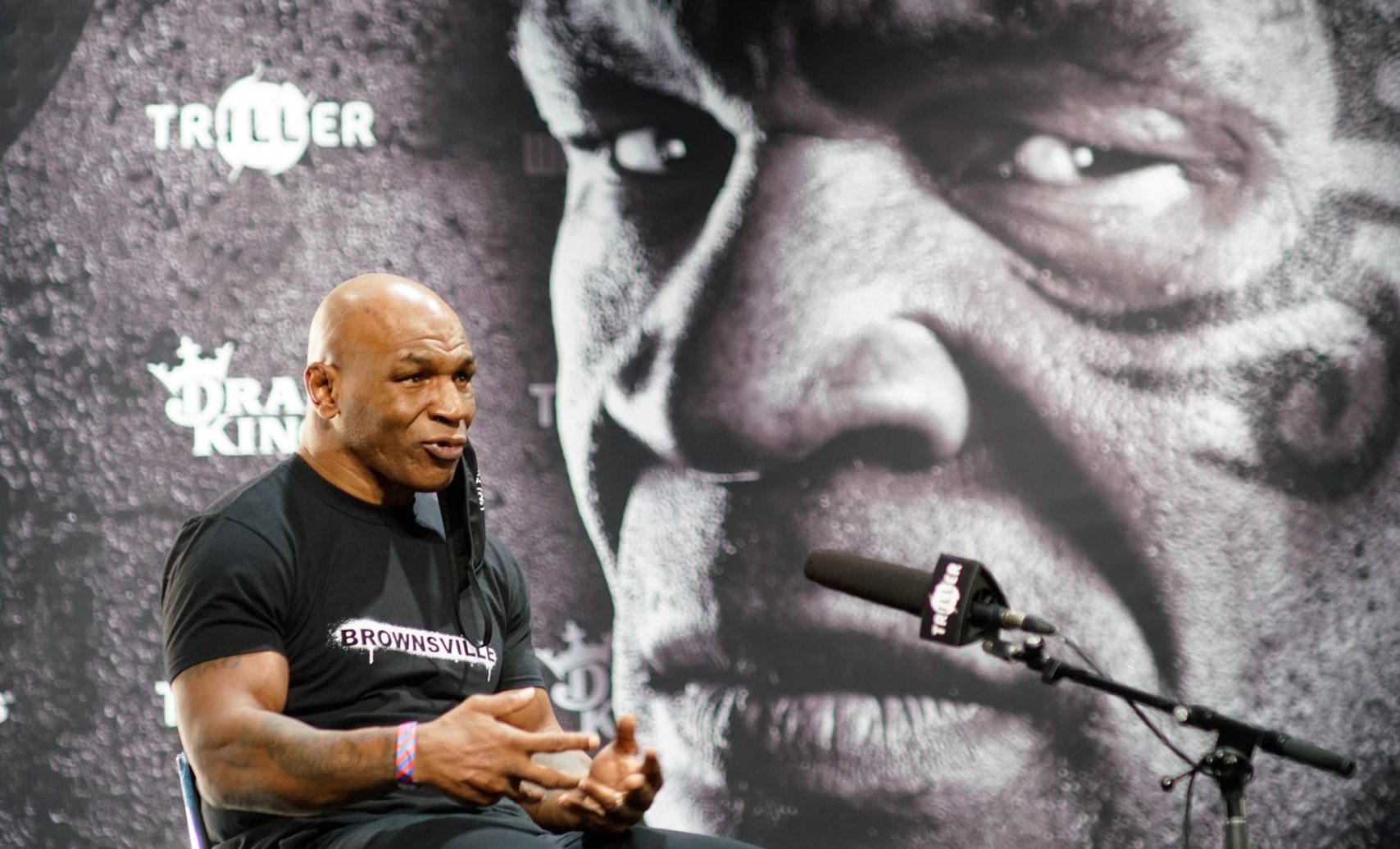 Mike Tyson vs Roy Jones Jr-Weigh Ins