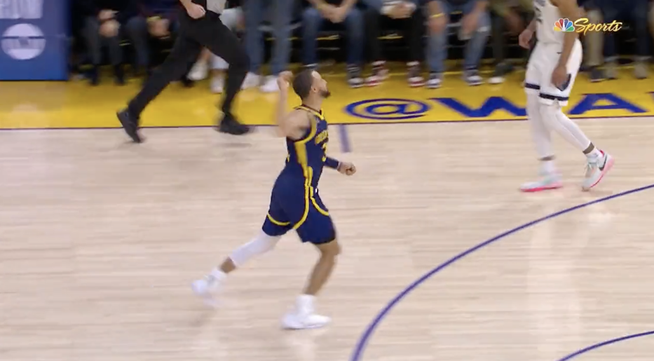 Golden State Warriors star Steph Curry throws his mouthpiece and is ejected.