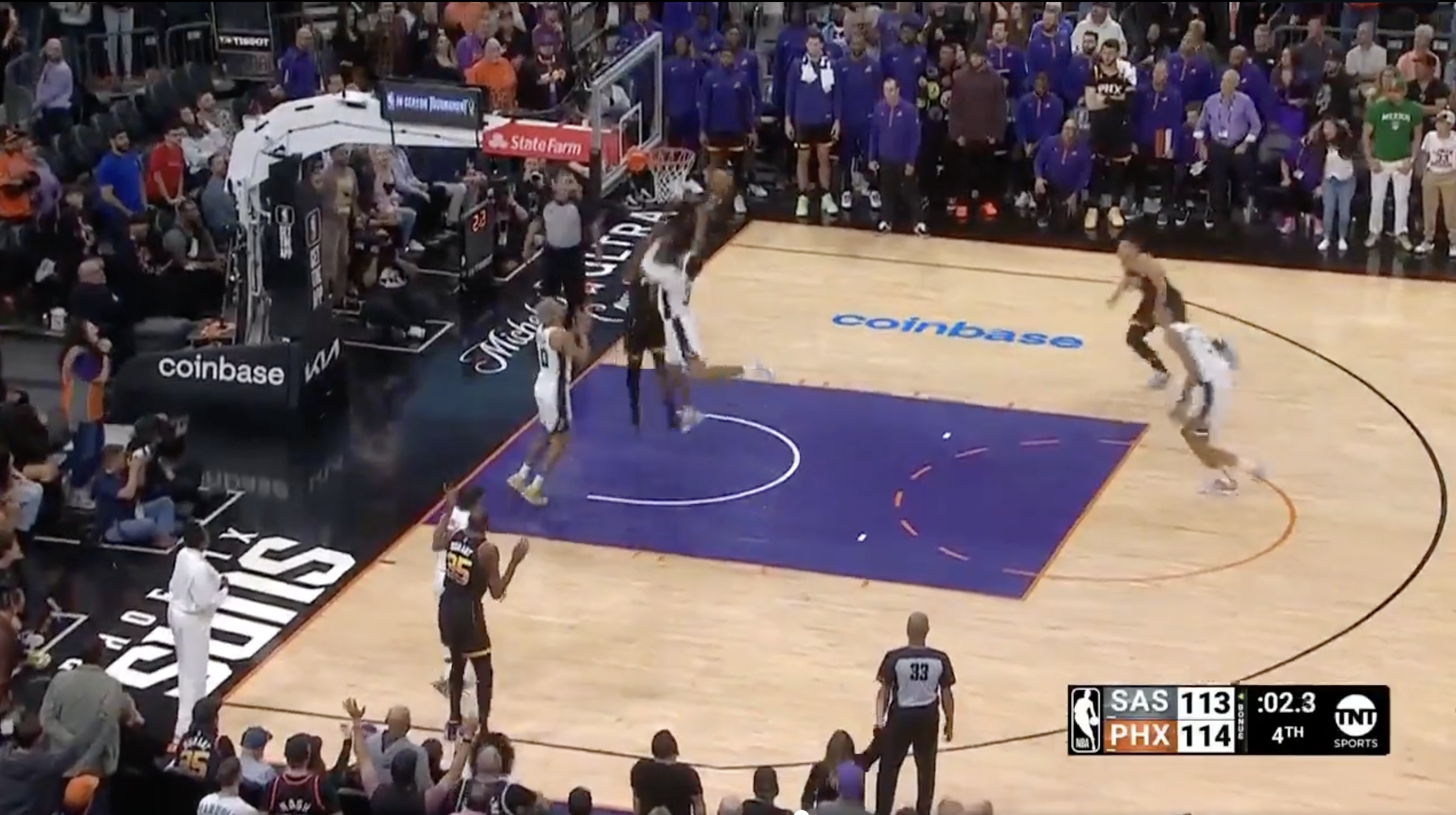 A game-winning shot from Spurs guard Keldon Johnson against the Suns.