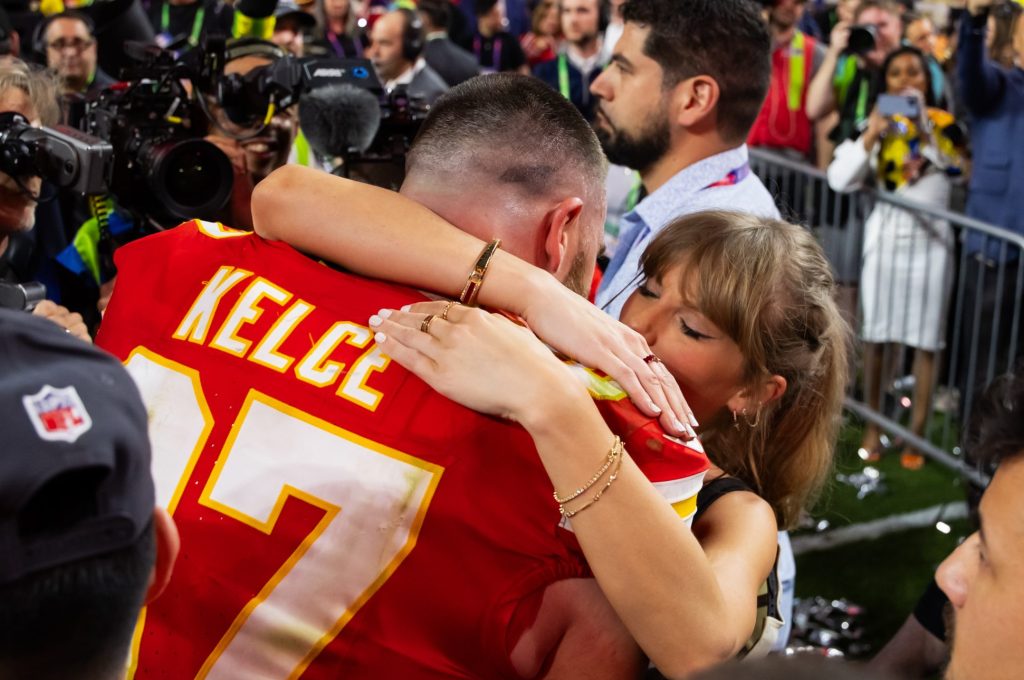 Travis Kelce makes brutal move against Taylor Swift family