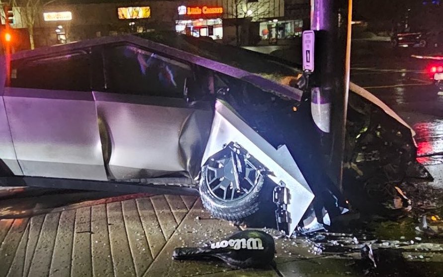 Crashed Cybertruck