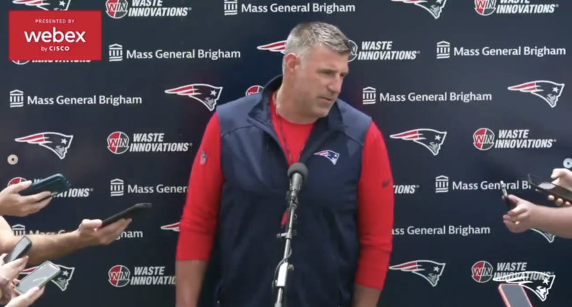 Mike Vrabel speaking with reporters at Patriots OTAs