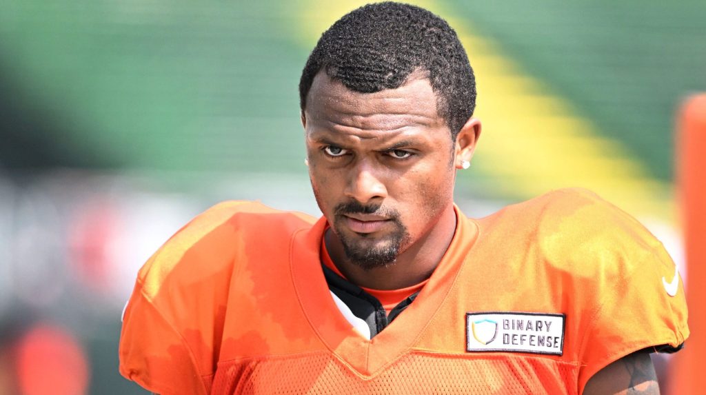 World reacts to shocking Deshaun Watson, Shedeur Sanders news