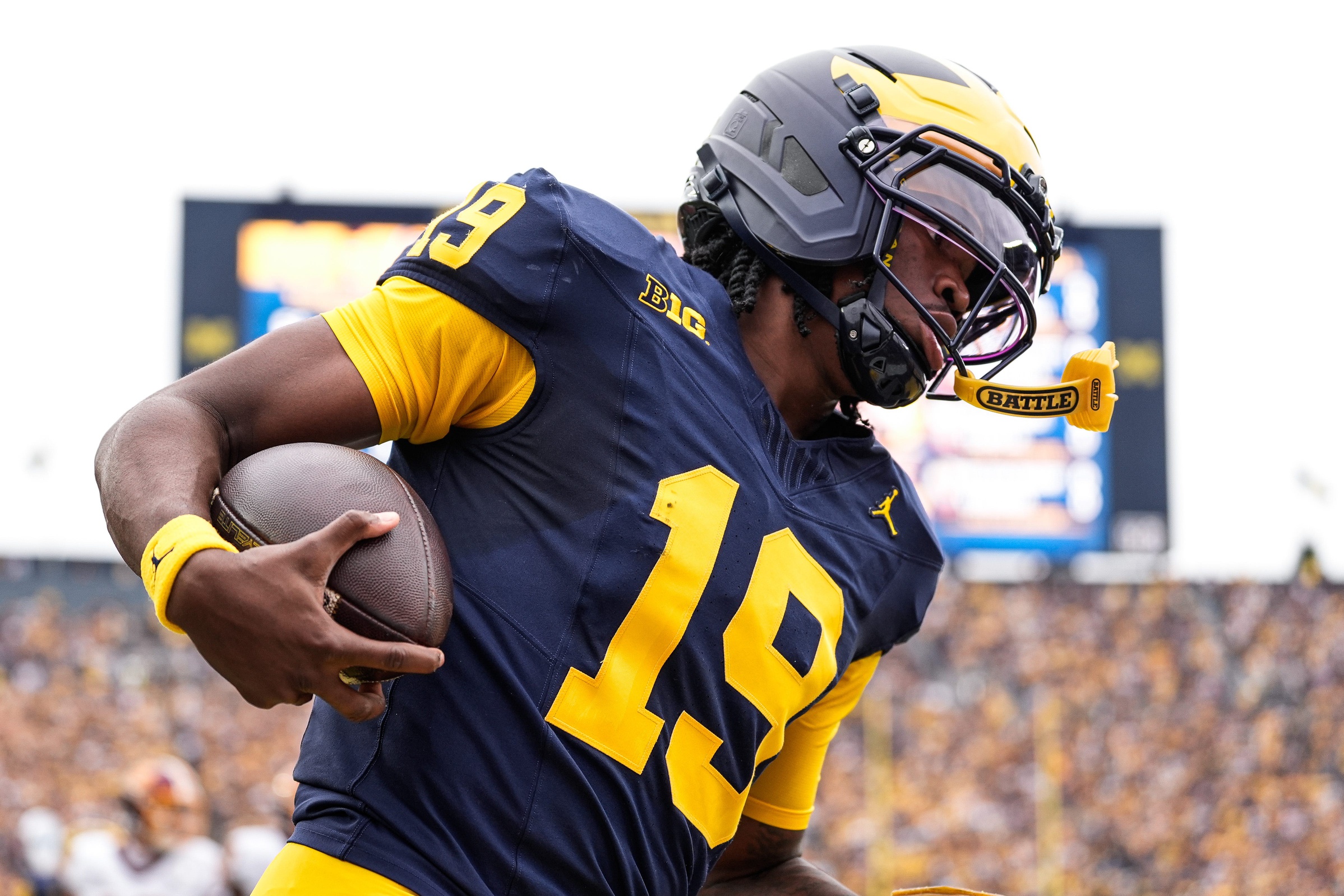 Michigan quarterback admits school can’t develop QBs