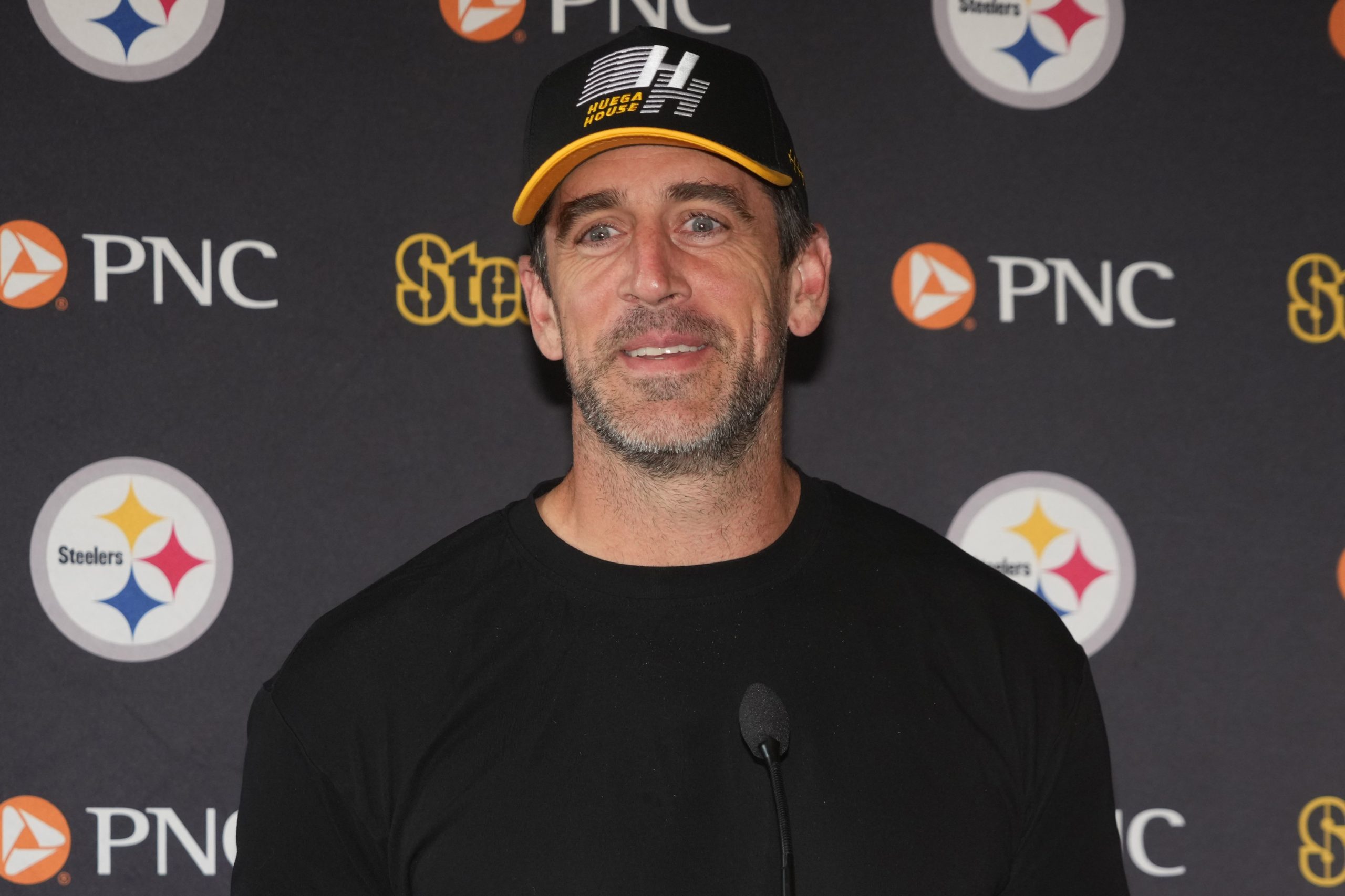 Aaron Rodgers’ ex-girlfriends speak out: ‘He leaves a trail of blood’