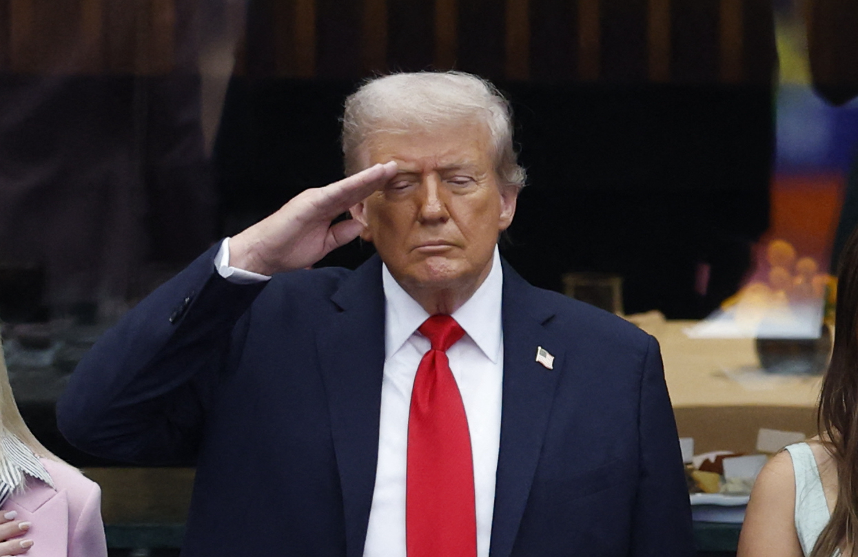 Donald Trump national anthem.