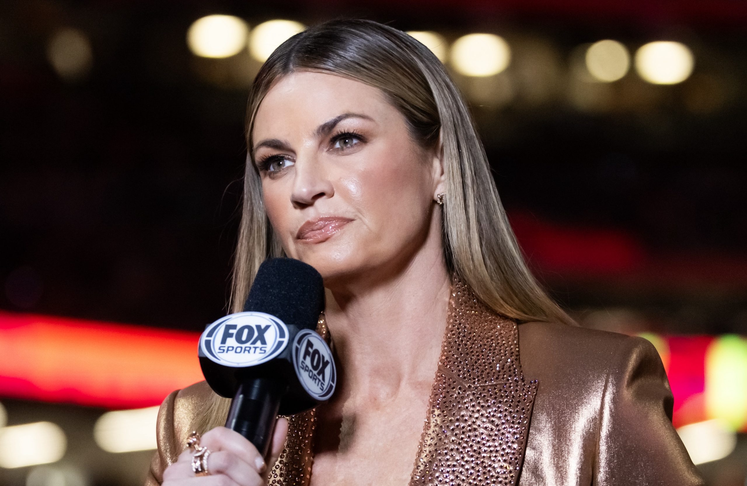Erin Andrews apologizes for ‘inappropriate' sideline report