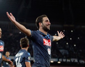 NAPLES, ITALY - OCTOBER 26:  Gonzalo Higuain of Napoli celebrates after scoring his third goal during the Serie A match between SSC Napoli and Hellas Verona FC at Stadio San Paolo on October 26, 2014 in Naples, Italy.  (Photo by Maurizio Lagana/Getty Images)