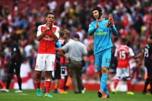 LONDON, ENGLAND - AUGUST 14:  Petr Cech of Arsenal and Francis Coquelin of Arsneal applaud supporters following defeat during the Premier League match between Arsenal and Liverpool at Emirates Stadium on August 14, 2016 in London, England.  (Photo by Mike Hewitt/Getty Images)