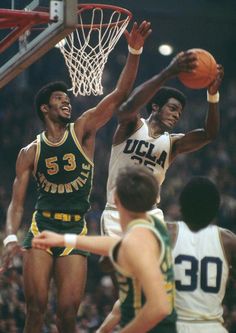 Artis Gilmore of Jacksonville in the 1970 national championship game against UCLA
