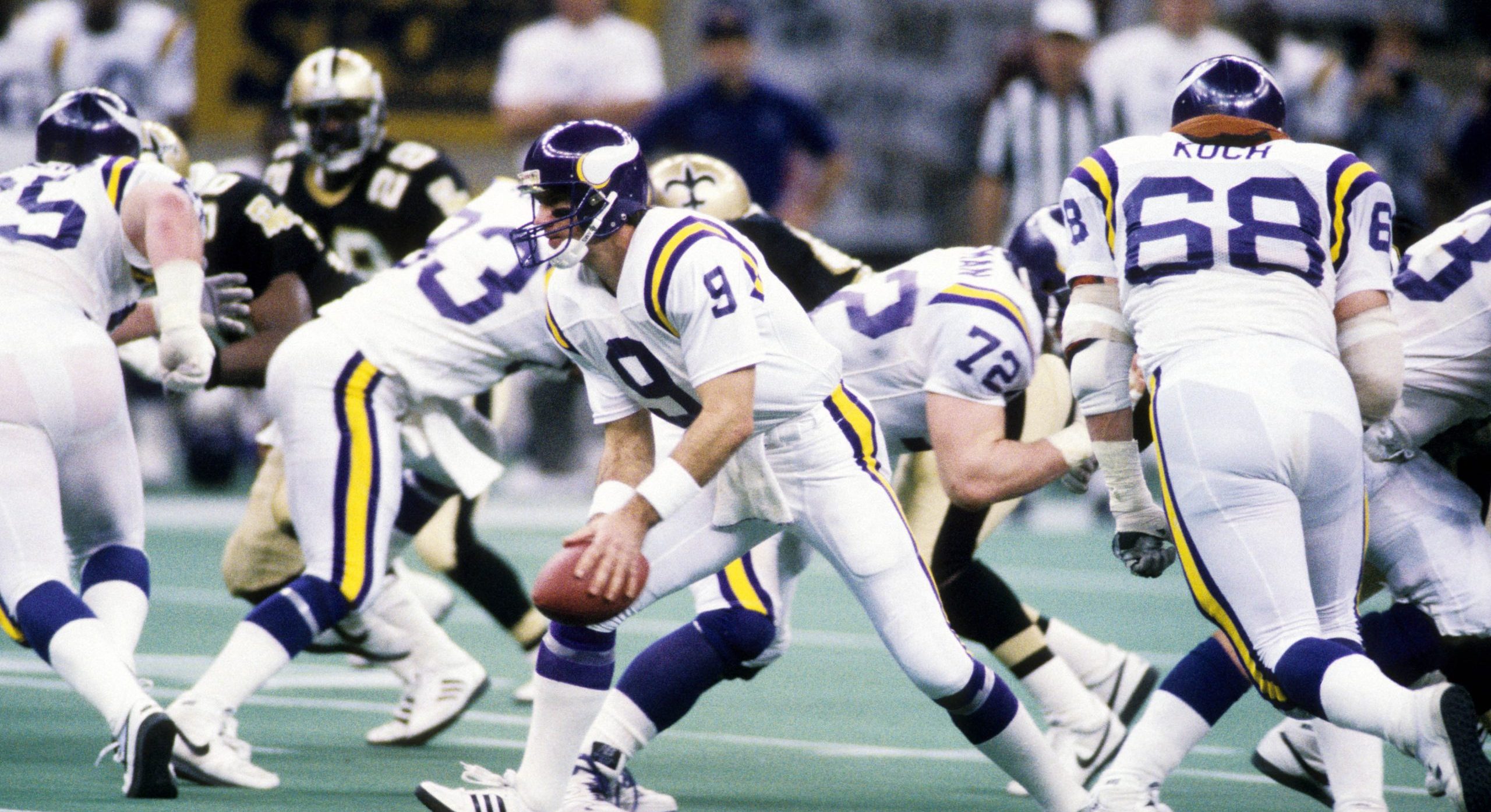 Former Vikings quarterback Tommy Kramer