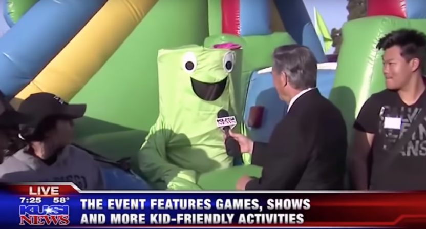 San Diego reporter Dave Scott interviews Mr. Wacky.