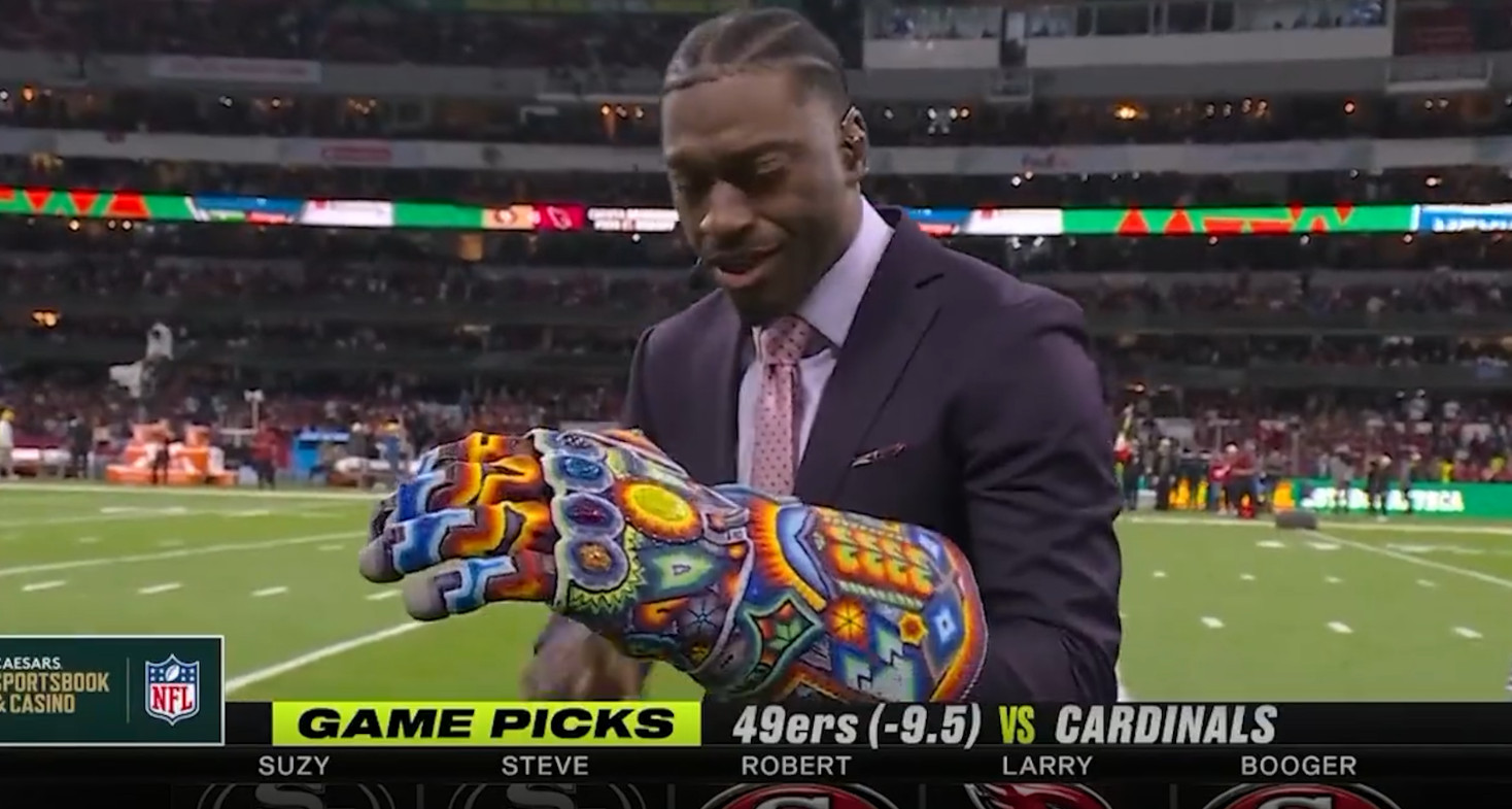 Robert Griffin III with an "Infinity Gauntlet" on Monday Night Countdown.