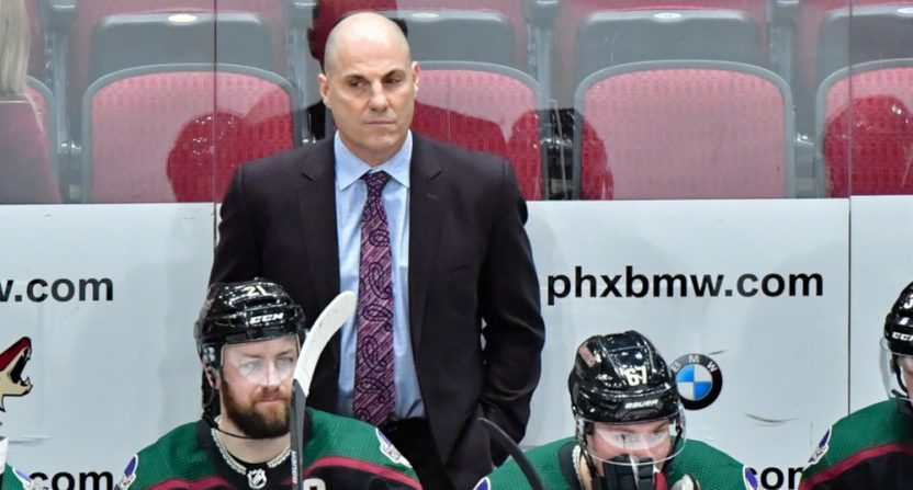 Rick Tocchet coaching with the Arizona Coyotes in 2020.