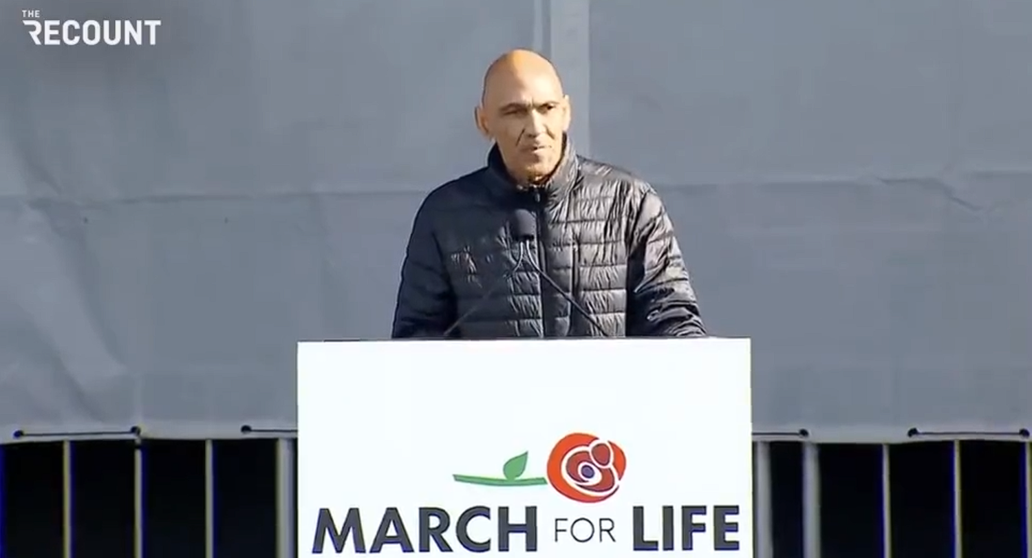 Tony Dungy speaks at the March for Life in January 2023 and references Damar Hamlin.