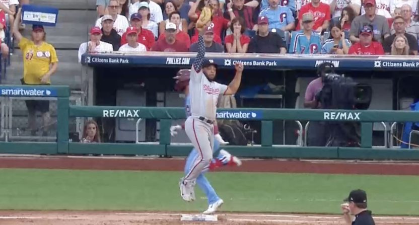 Bad umpire call during Phillies-Nationals game