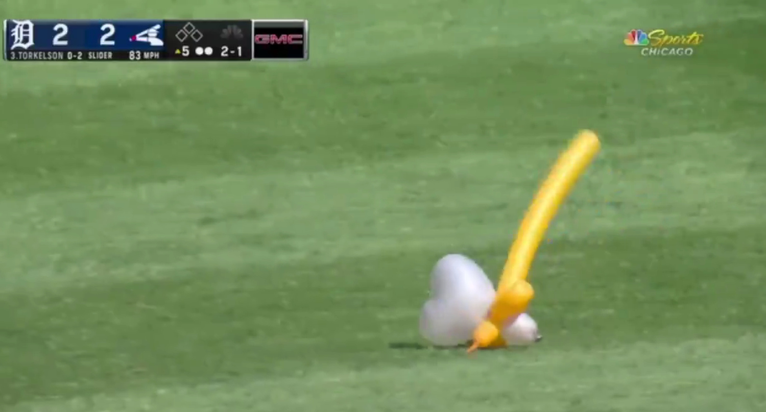 Jason Benetti and Steve Stone described the journey of this balloon "sword" across the field.