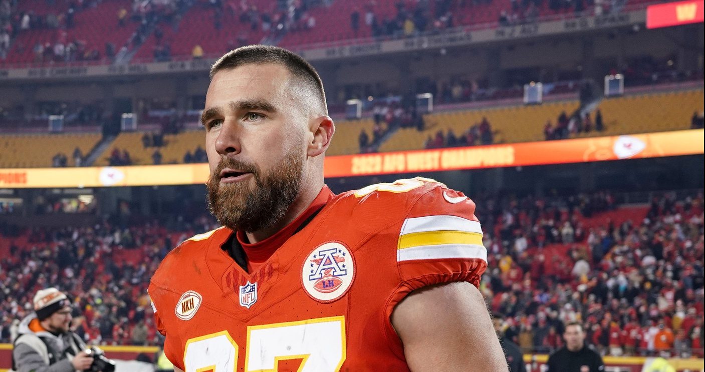 Kansas City Chiefs tight end Travis Kelce (87) leaves the field against the Cincinnati Bengals after the game at GEHA Field at Arrowhead Stadium.