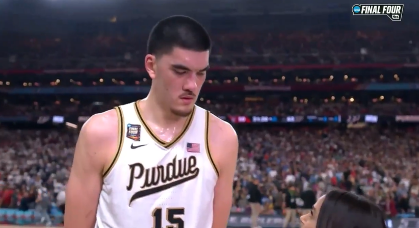 The glaring height difference between Purdue star Zach Edey and Tracey Wolfson led to a funny interview between the two. Photo Credit: TBS
