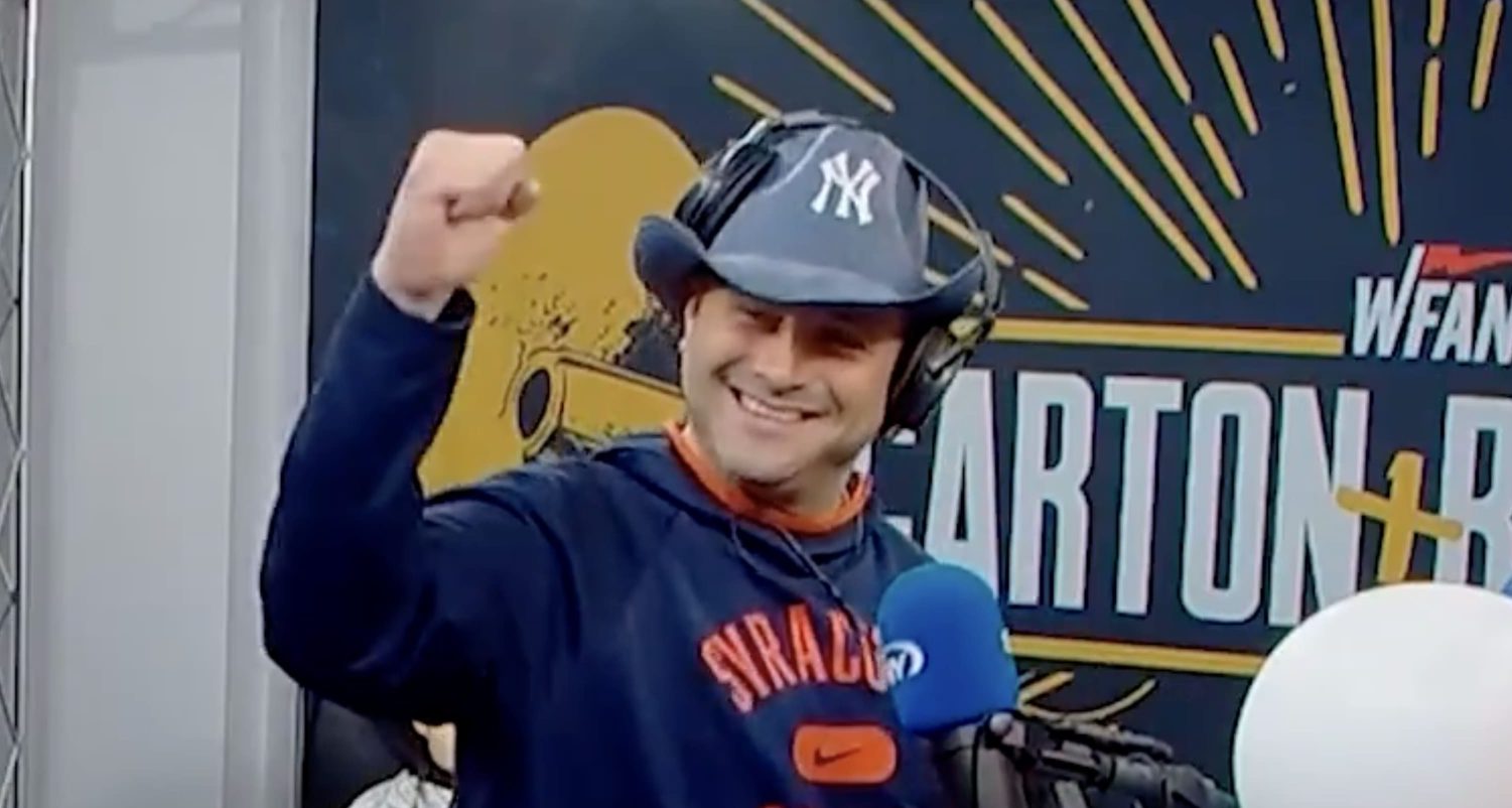 Craig Carton will continue as Yankees radio announcer
