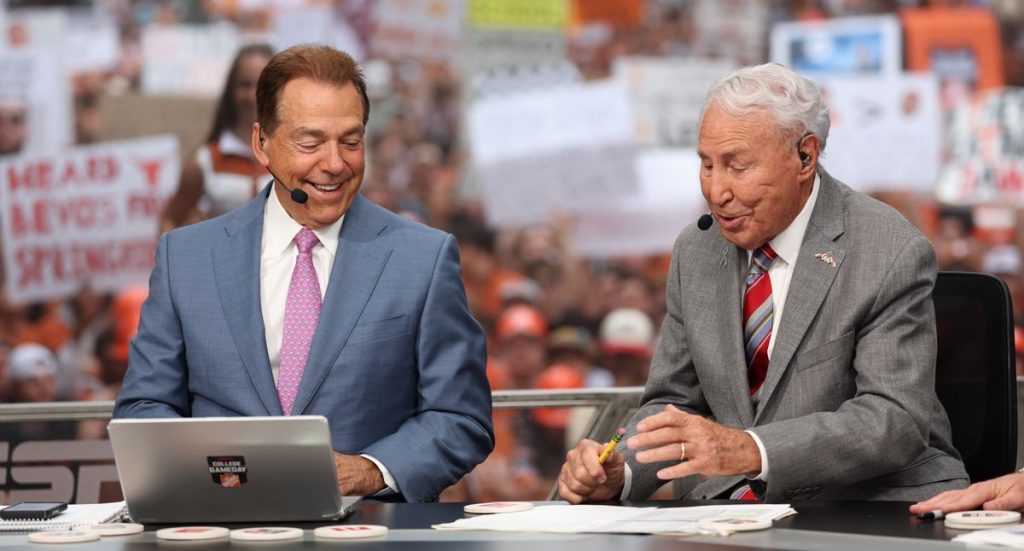 Kirk Herbstreit reveals why Lee Corso kept coaches ‘at arm’s length’