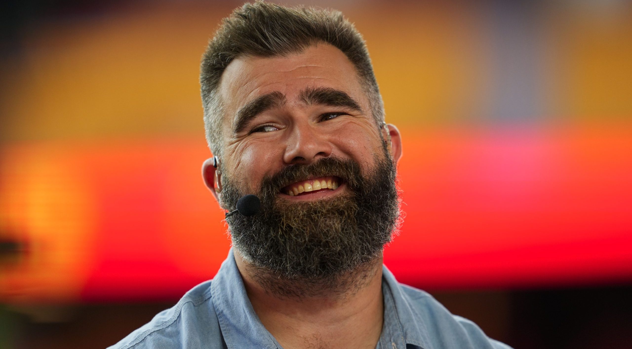 Jason Kelce officially announces ESPN late night show