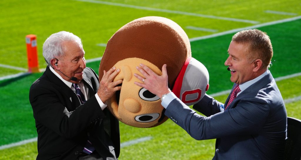 Fox will reportedly televise Lee Corso’s final headgear selection before Ohio State-Texas