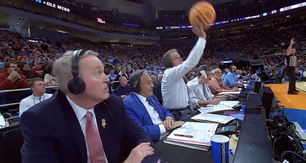 Sean McDonough on former roommate Kevin Harlan: ‘I knew he was going to be a great broadcaster’