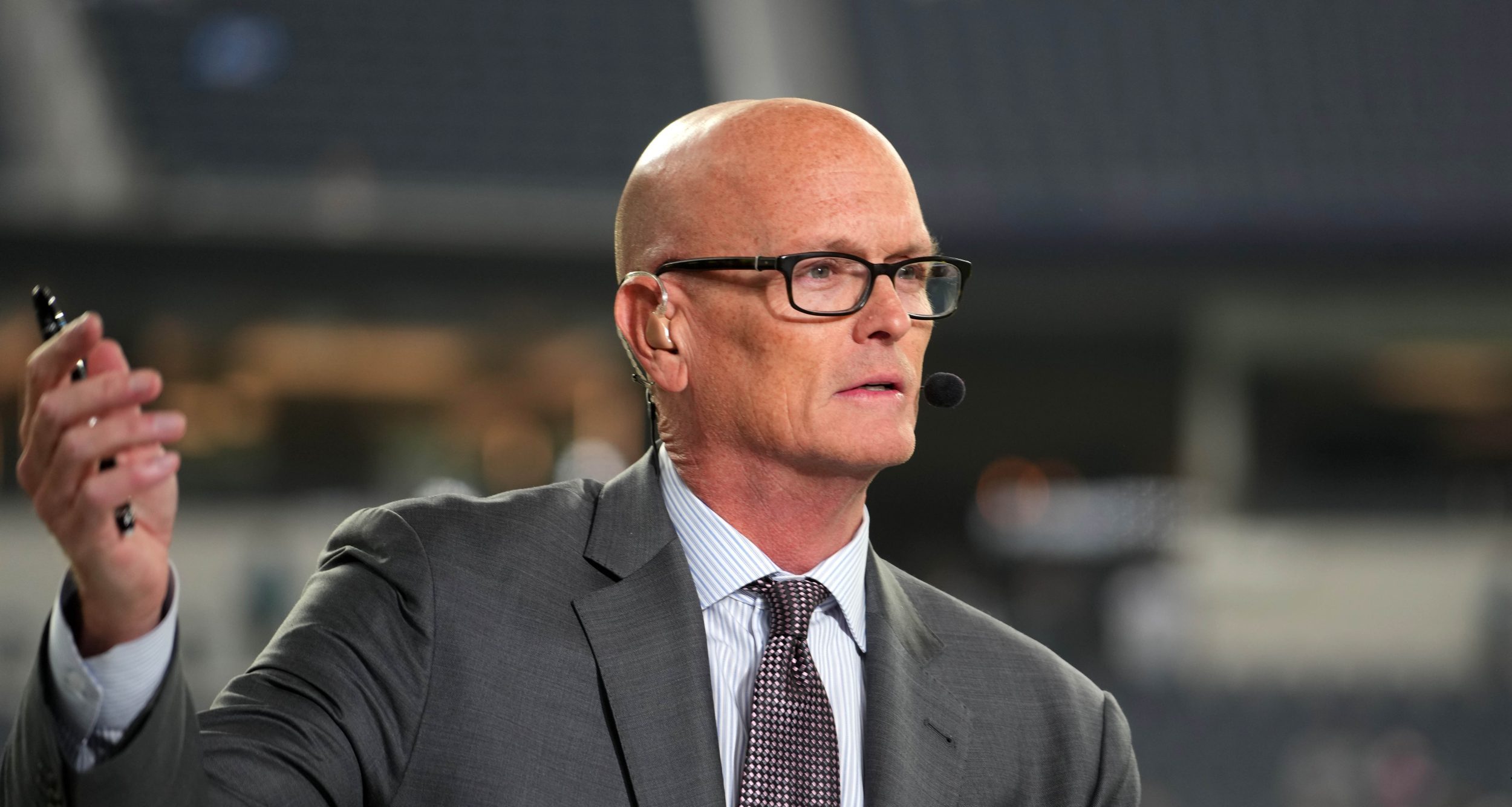 Nov 25, 2024; Inglewood, California, USA; Scott Van Pelt on the ESPN Monday Night Football Countdown set before the game between the Baltimore Ravens and the Los Angeles Chargers at SoFi Stadium.