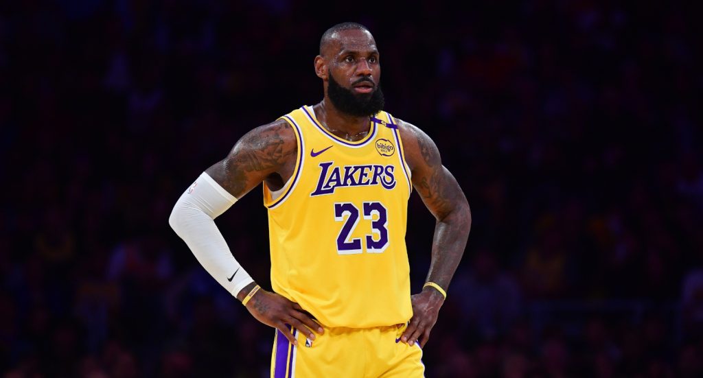 LeBron James reportedly did not personally write essay that appeared in Chinese newspaper