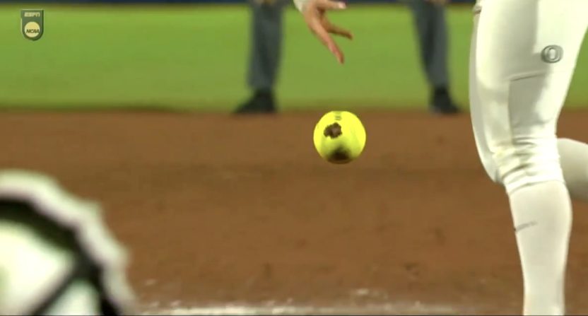 Oregon Ducks softball