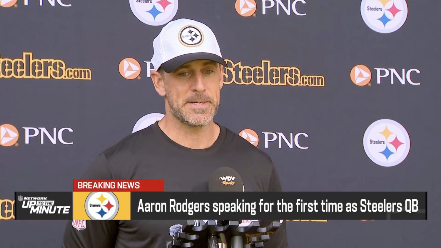 Aaron Rodgers meets with Pittsburgh media