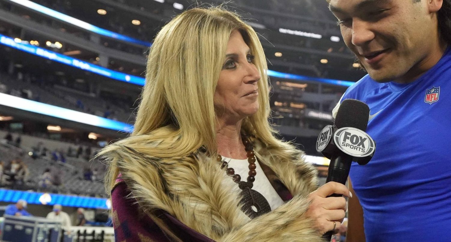 Fox Sports sideline reporter Laura Okmin