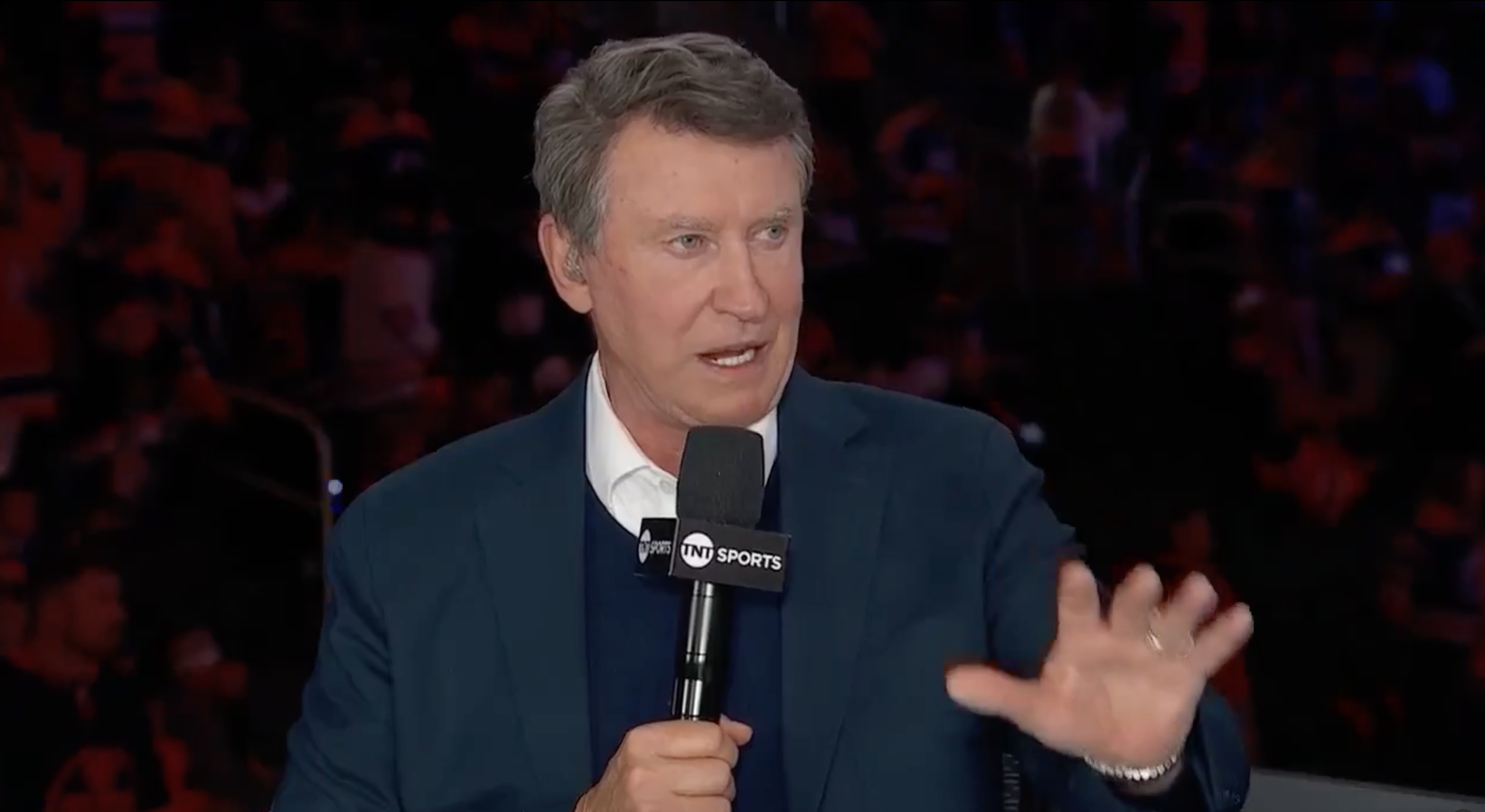 Wayne Gretzky on the TNT studio coverage during Game 2 of the 2025 Stanley Cup Final