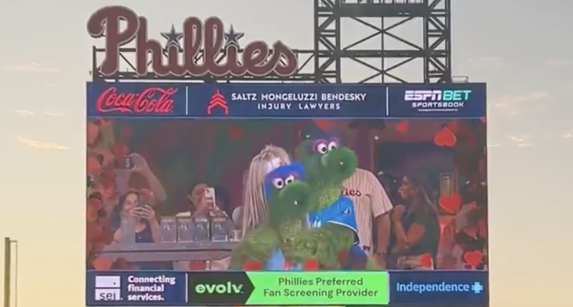 Phillies praised for reenacting viral Coldplay affair video