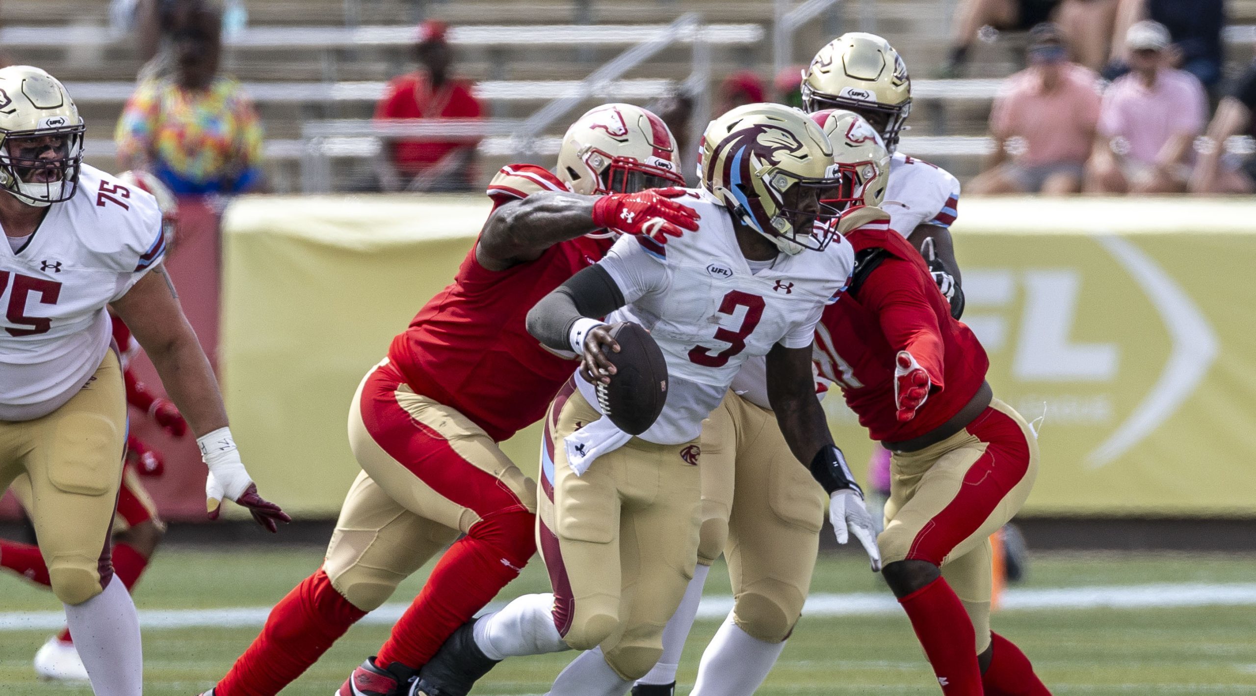 According to reports, four UFL teams, all four from the USFL Conference, will relocate for the 2026 season. Mandatory Credit: Vasha Hunt-Imagn Images
