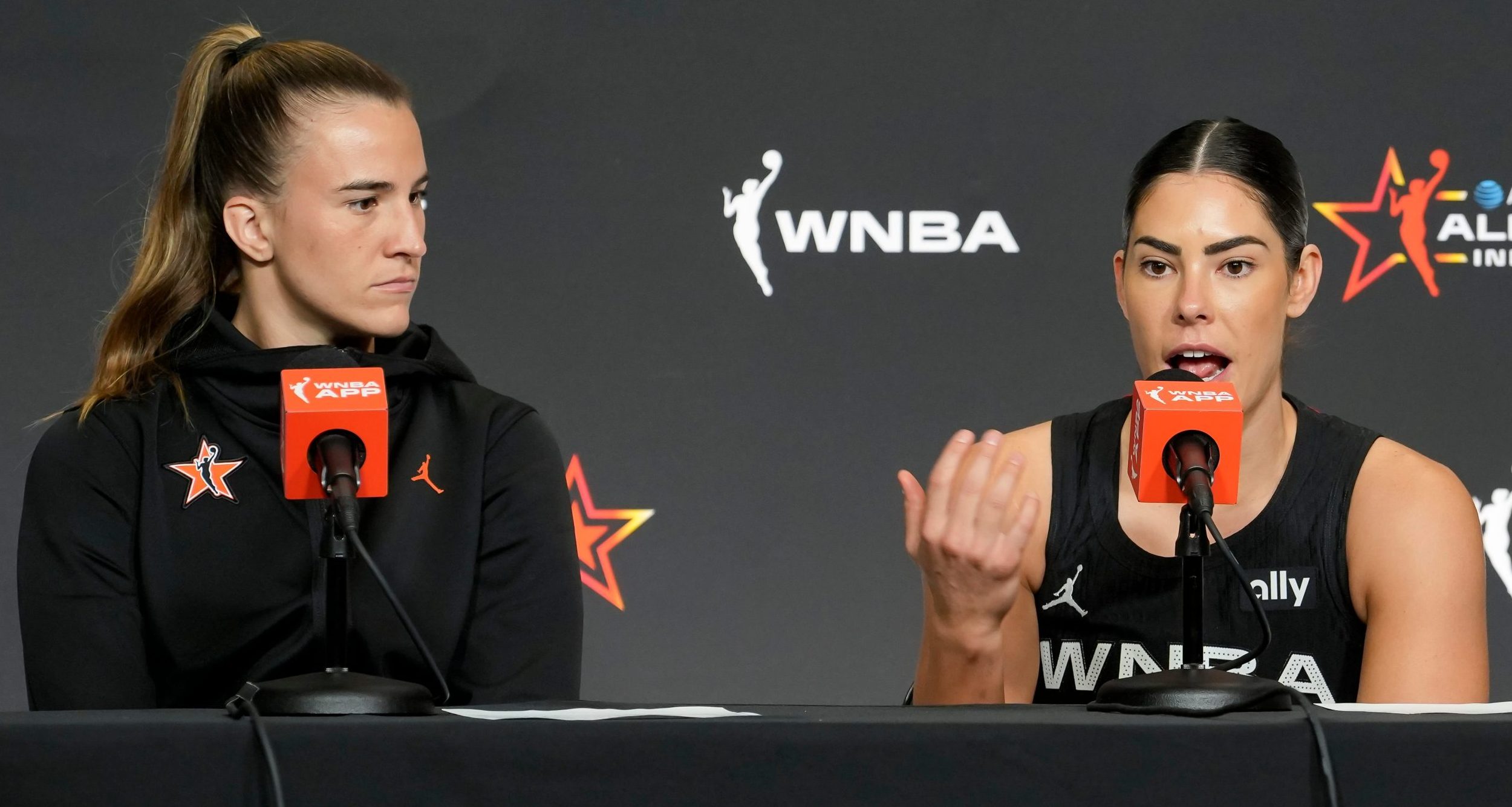 Sabrina Ionescu (left) and Kelsey Plum answers questions