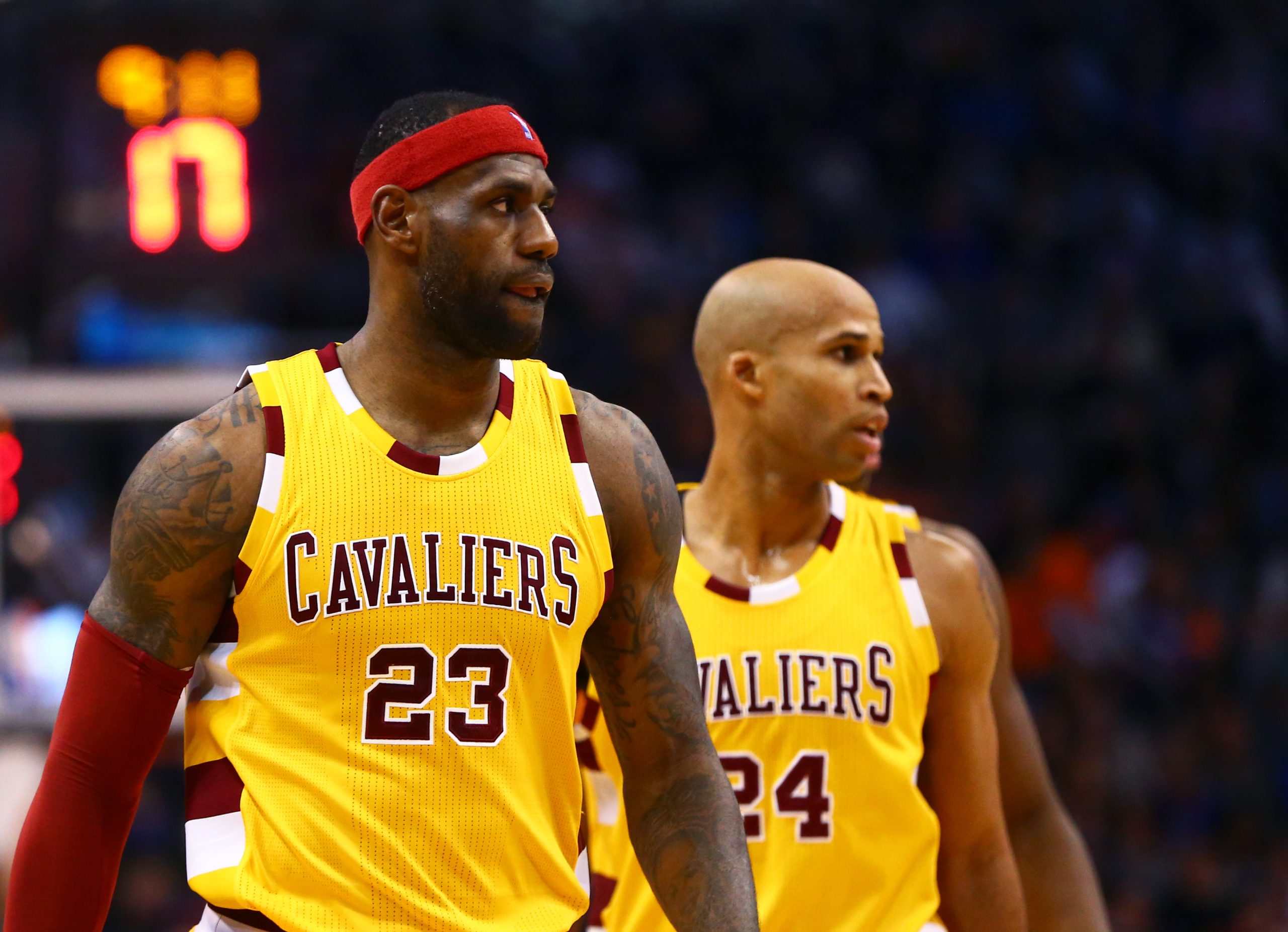 Dec 28, 2015; Phoenix, AZ, USA; Cleveland Cavaliers forward LeBron James (23) and forward Richard Jefferson against the Phoenix Suns at Talking Stick Resort Arena. The Cavaliers defeated the Suns 101-97. Mandatory Credit: Mark J. Rebilas-USA TODAY Sports