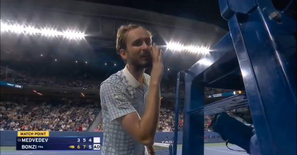 Daniil Medvedev’s US Open defeat delayed after a photographer enters court