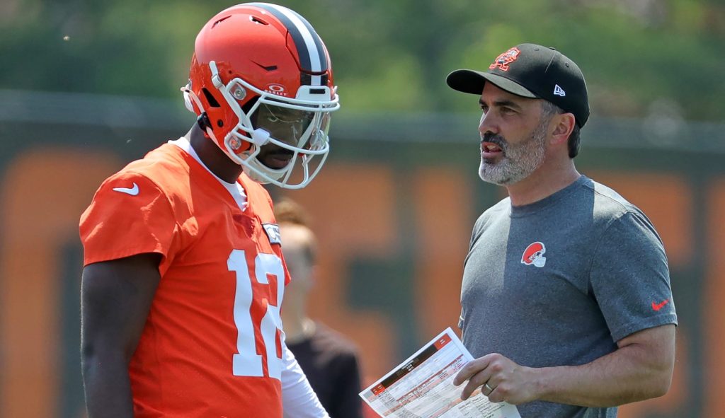 Browns’ Kevin Stefanski responds to narrative he’s sabotaging Shedeur Sanders