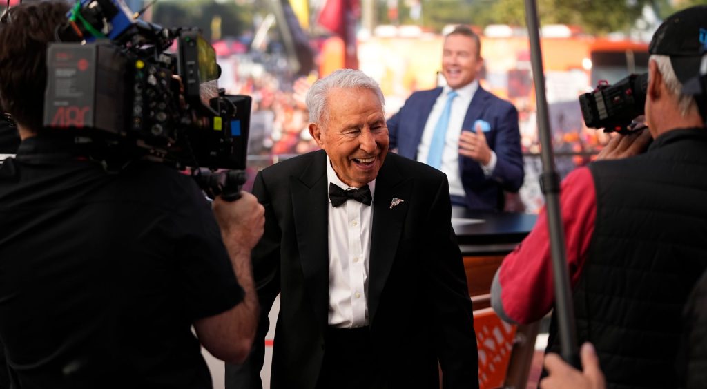 Lee Corso to return to Florida State for Miami game