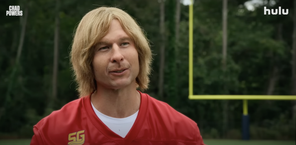 Glen Powell explains how Peyton, Eli Manning helped him portray a quarterback in ‘Chad Powers’